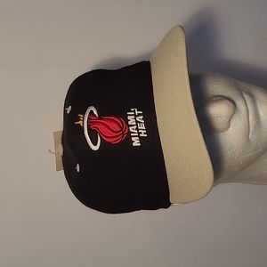 Vintage Miami Heat NBA Basketball Snapback Hat